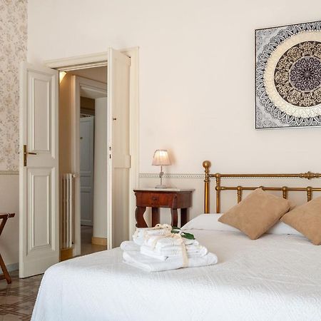 B&B Risveglio Col Rosone Lecce Eksteriør bilde