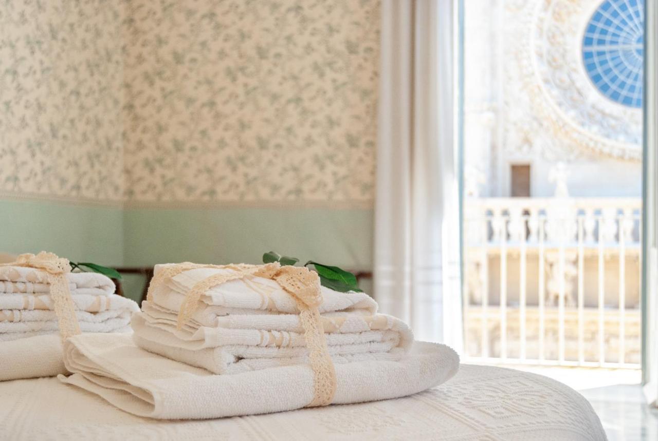 B&B Risveglio Col Rosone Lecce Eksteriør bilde
