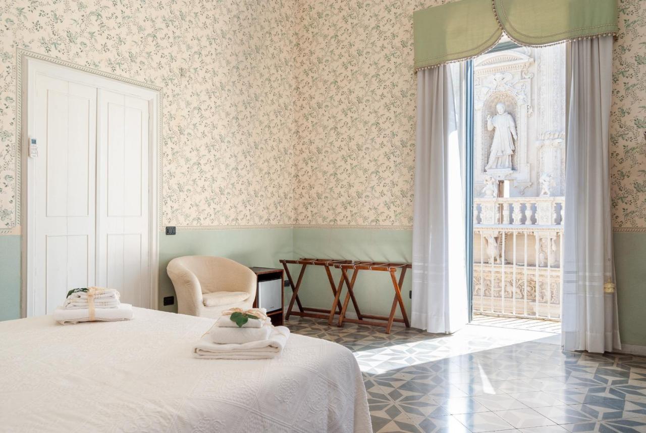 B&B Risveglio Col Rosone Lecce Eksteriør bilde